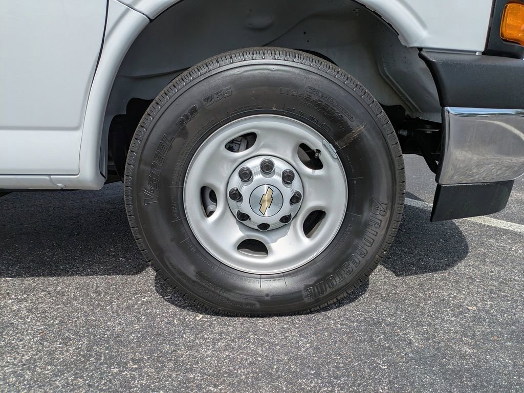New 2025 Chevrolet Express 3500 w/ Power Convenience Package image 11