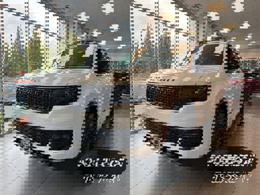 New 2025 Jeep Wagoneer L Series II w/ Convenience Group I