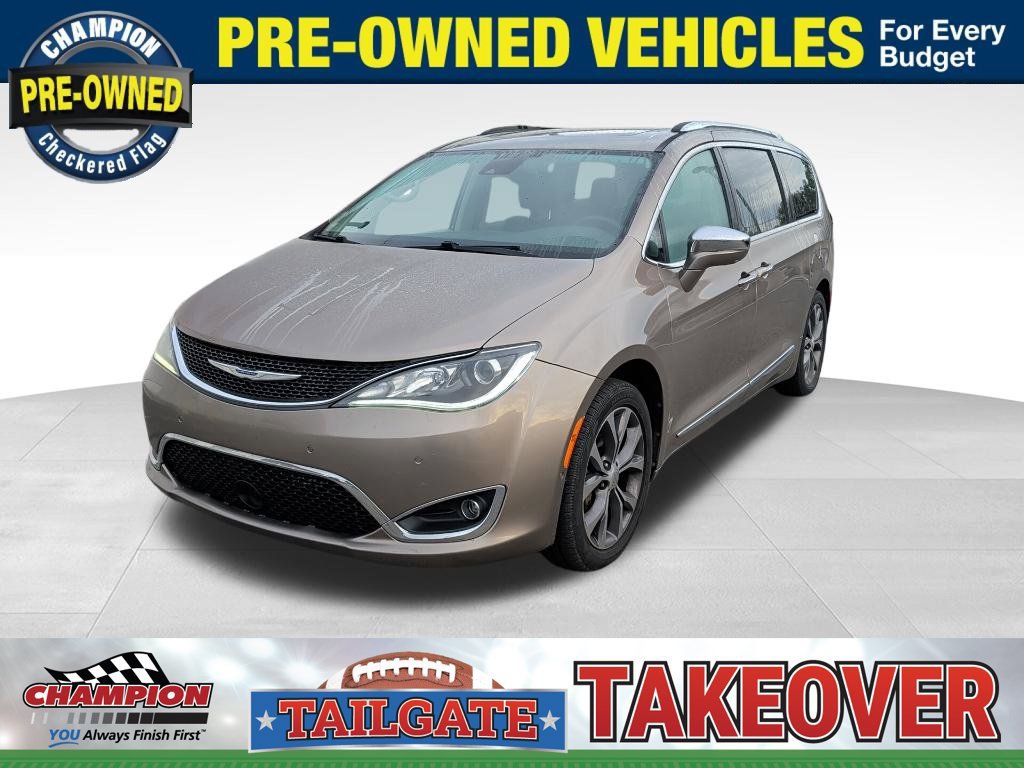 Used 2017 Chrysler Pacifica Limited FWD 360° Tour