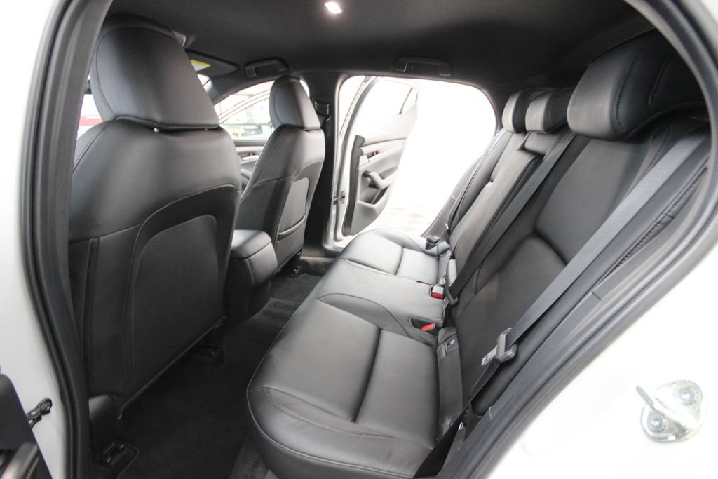 Used 2024 MAZDA MAZDA3 s FWD image 23