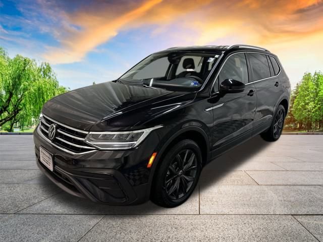 Certified 2022 Volkswagen Tiguan SE image 8