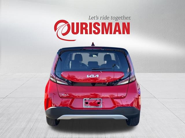 Certified 2025 Kia Soul LX w/ LX Technology Package image 3