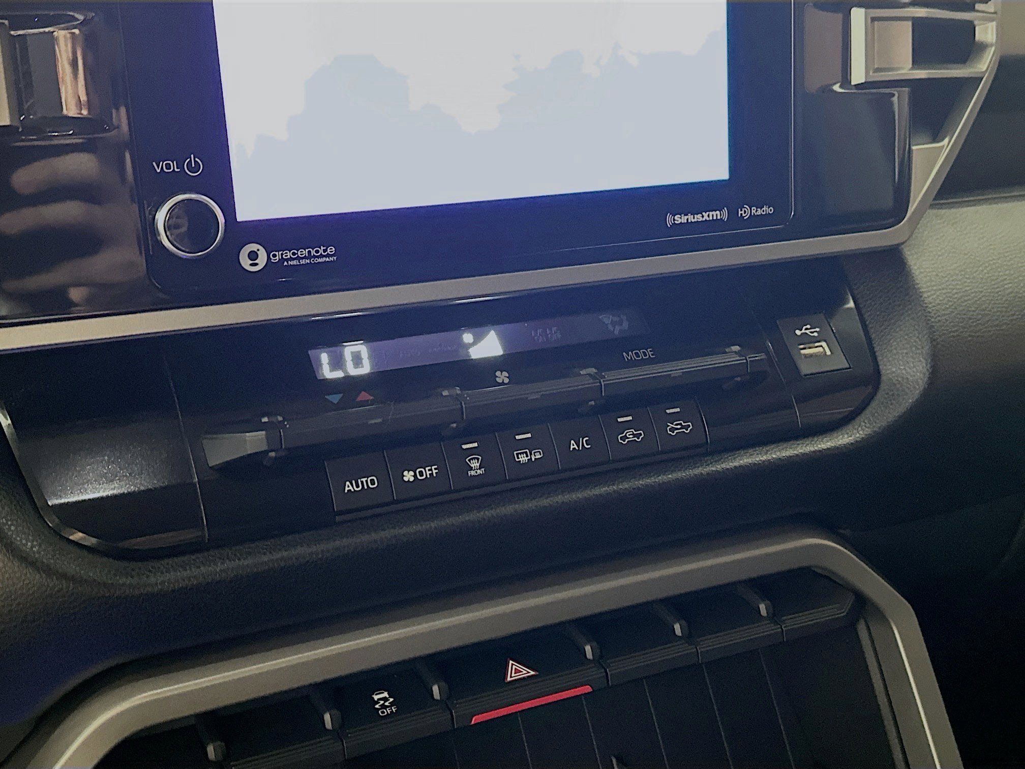 Used 2022 Toyota Tundra SR5 w/ Convenience Package image 22