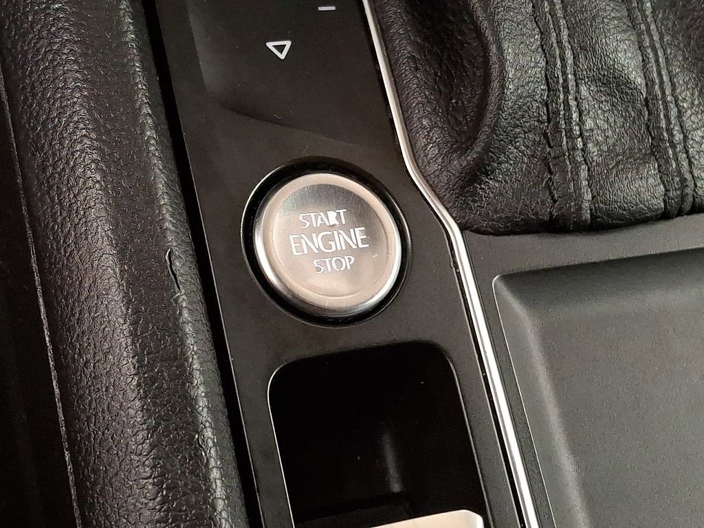 Used 2019 Volkswagen Atlas SE FWD image 19