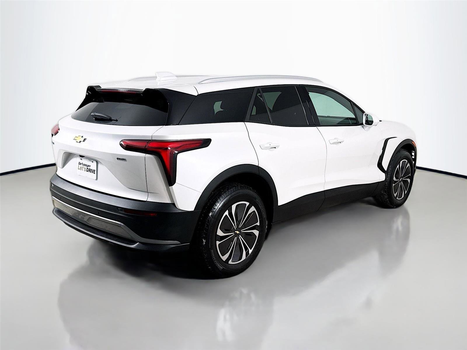 Used 2024 Chevrolet Blazer EV LT image 8