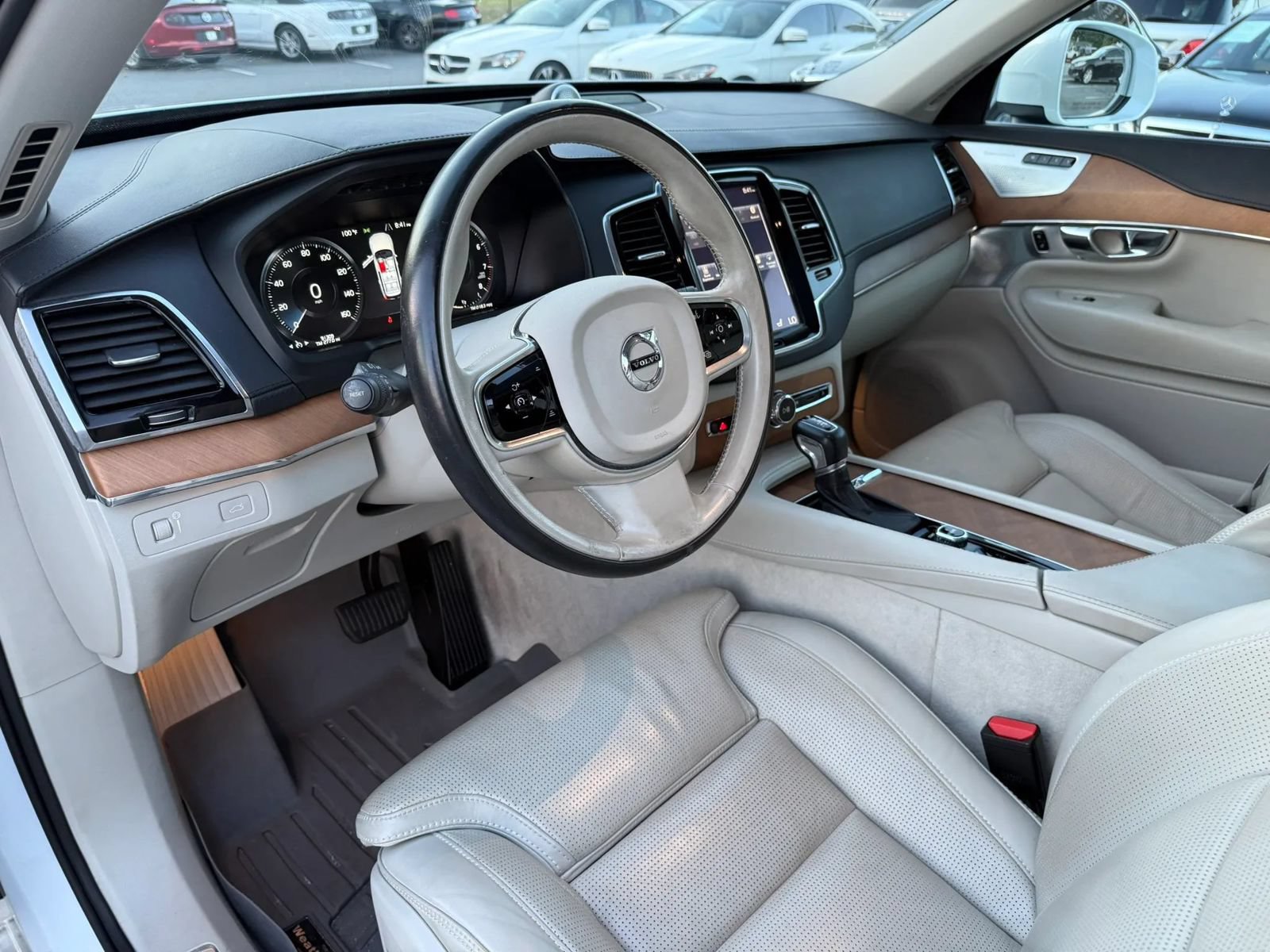 Used 2016 Volvo XC90 T6 Inscription AWD/4WD image 13