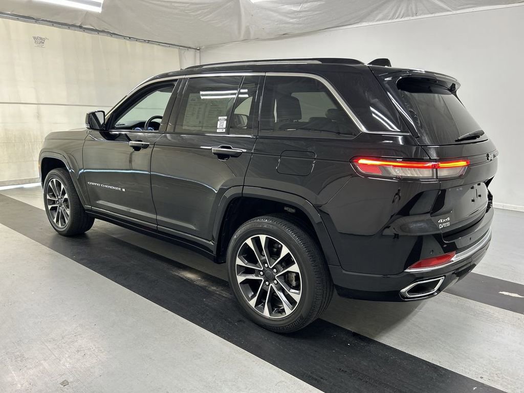 Used 2022 Jeep Grand Cherokee Overland AWD/4WD image 7
