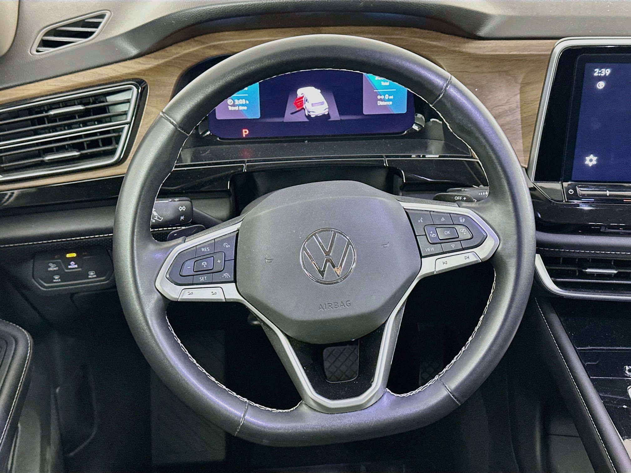 Used 2025 Volkswagen Atlas SE AWD/4WD image 18