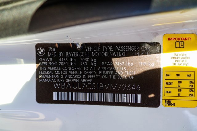 Used 2011 BMW 128i Convertible image 25