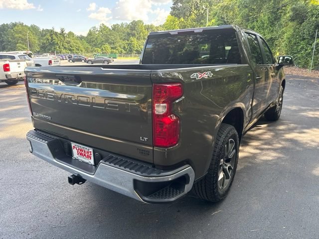Used 2024 Chevrolet Silverado 1500 LT AWD/4WD image 5
