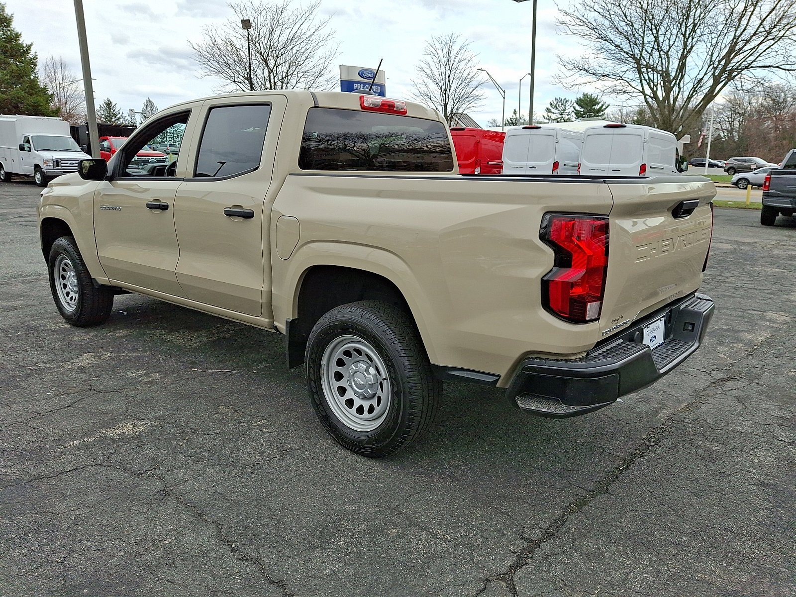Used 2023 Chevrolet Colorado W/T image 4