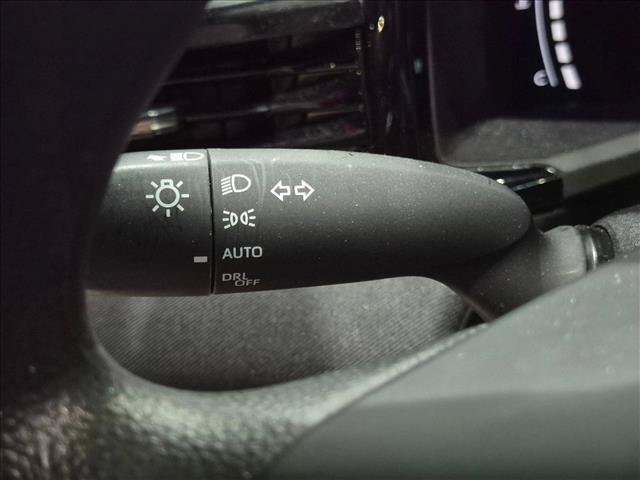 Used 2025 Toyota Camry LE FWD image 16