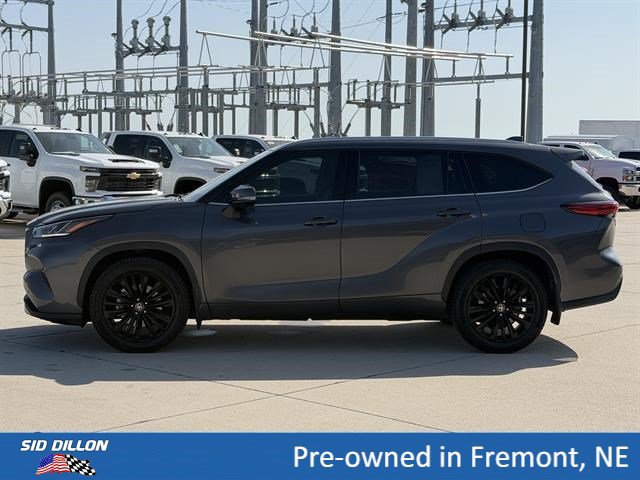 Used 2022 Toyota Highlander Platinum AWD/4WD image 8