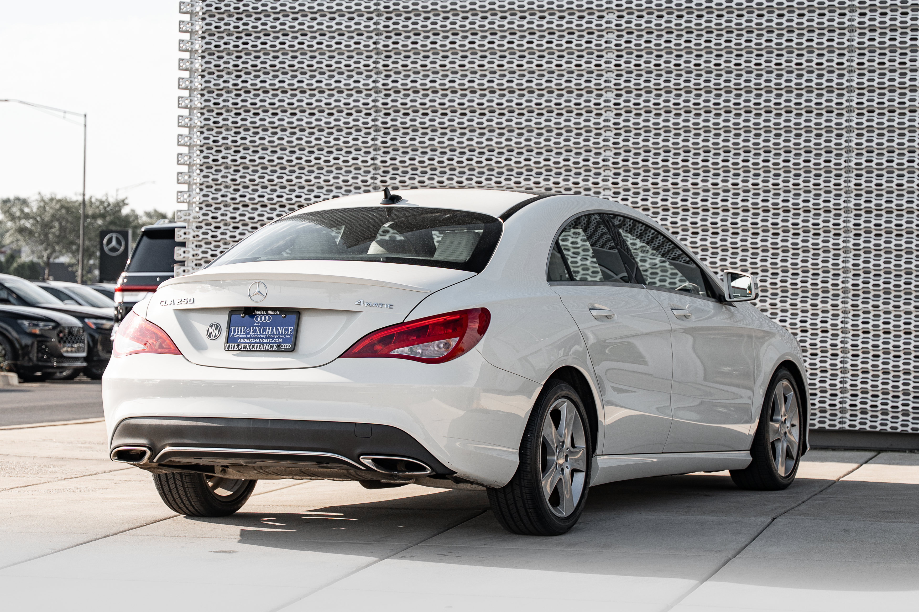 Used 2017 Mercedes-Benz CLA 250 4MATIC image 4