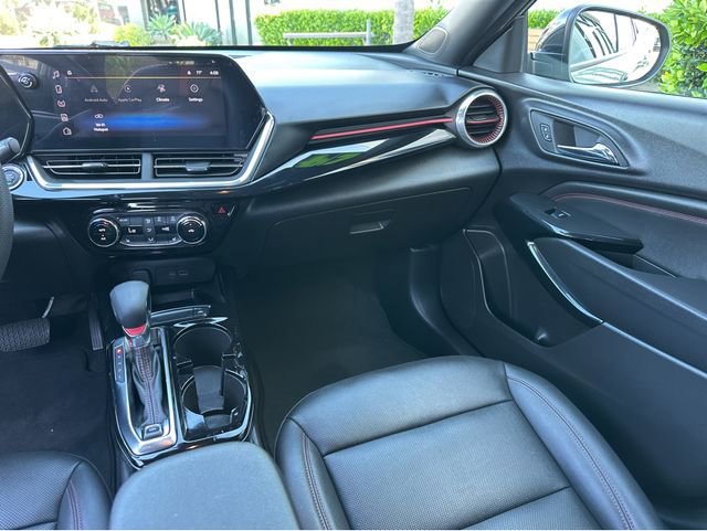 Used 2024 Chevrolet Trax RS w/ Sunroof Package image 13