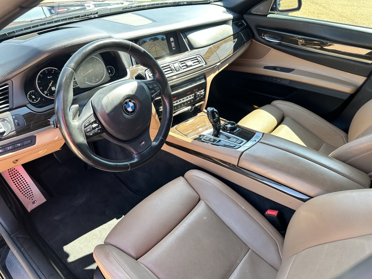 Used 2014 BMW 750Li RWD image 16