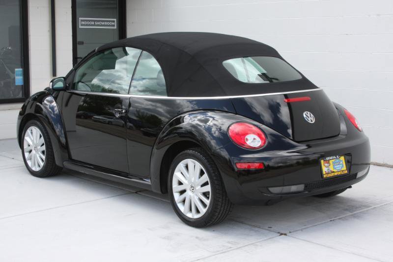 Used 2008 Volkswagen Beetle SE FWD image 20