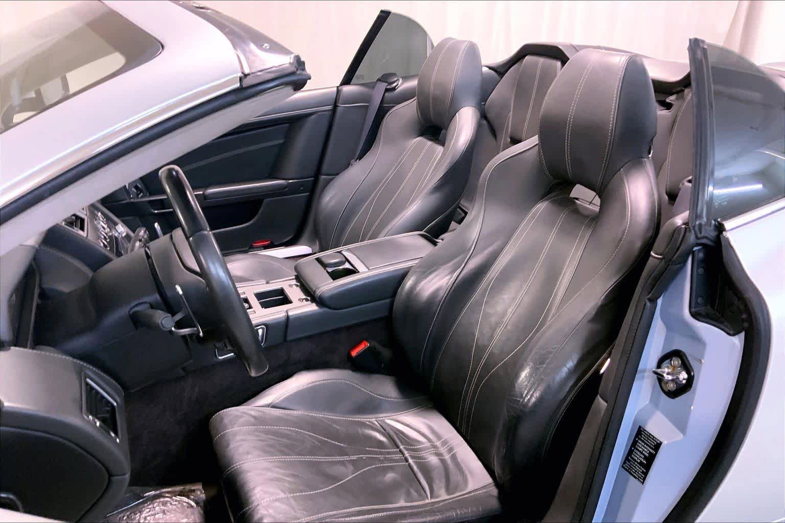Used 2013 Aston Martin DB9 Volante RWD image 7