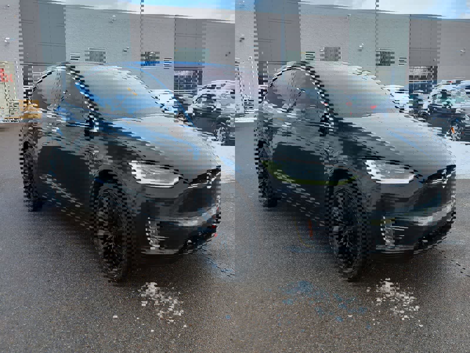 Used 2017 Tesla Model X P100D image 2