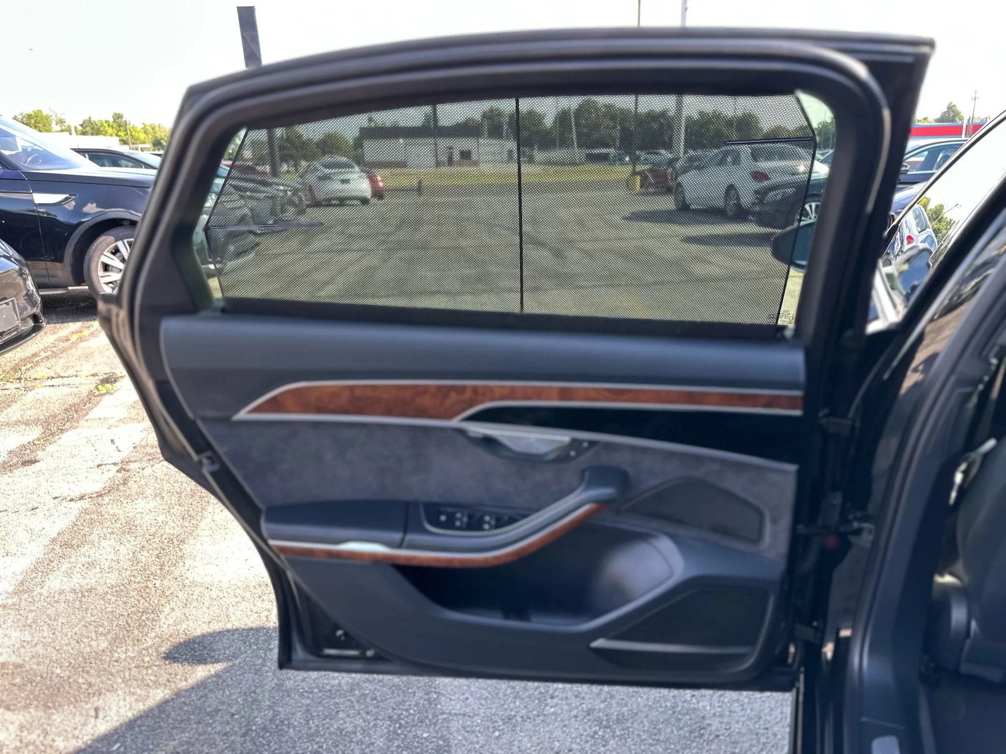 Used 2019 Audi A8 L 3.0T AWD/4WD image 23