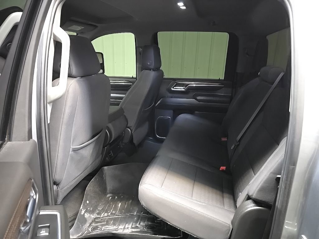 Used 2024 Chevrolet Silverado 3500 LT image 30