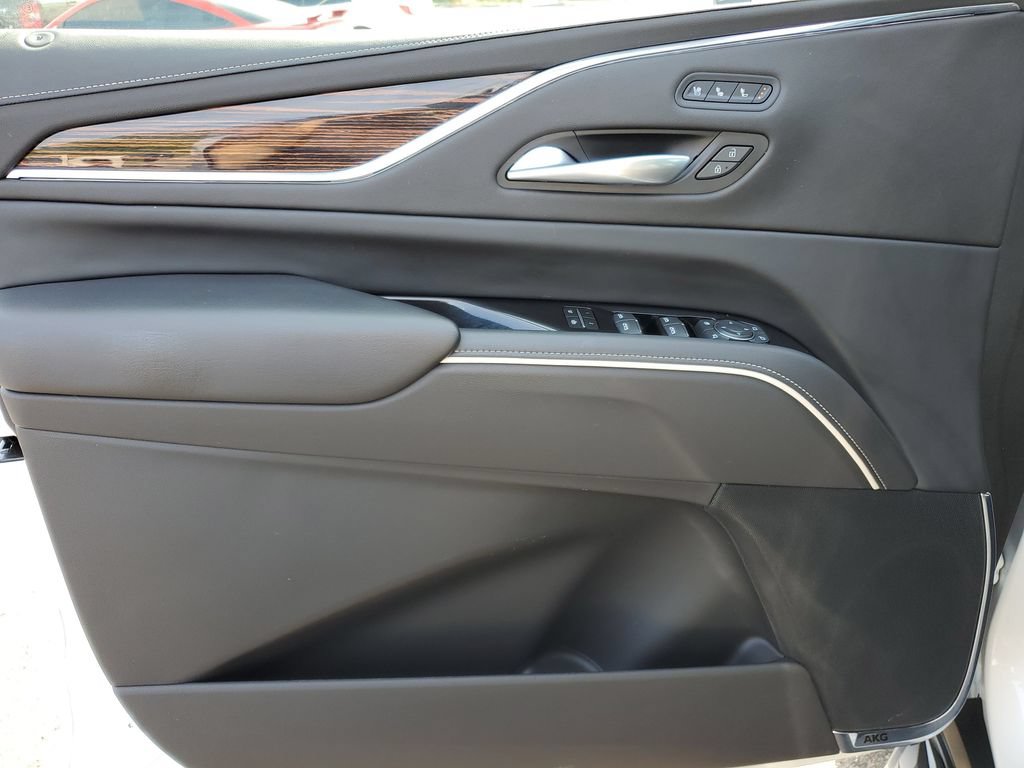 Used 2024 Cadillac Escalade ESV Premium Luxury w/ LPO, Floor Liner Package AWD/4WD image 20