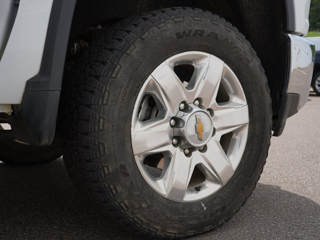 Used 2022 Chevrolet Silverado 3500 LTZ AWD/4WD image 31