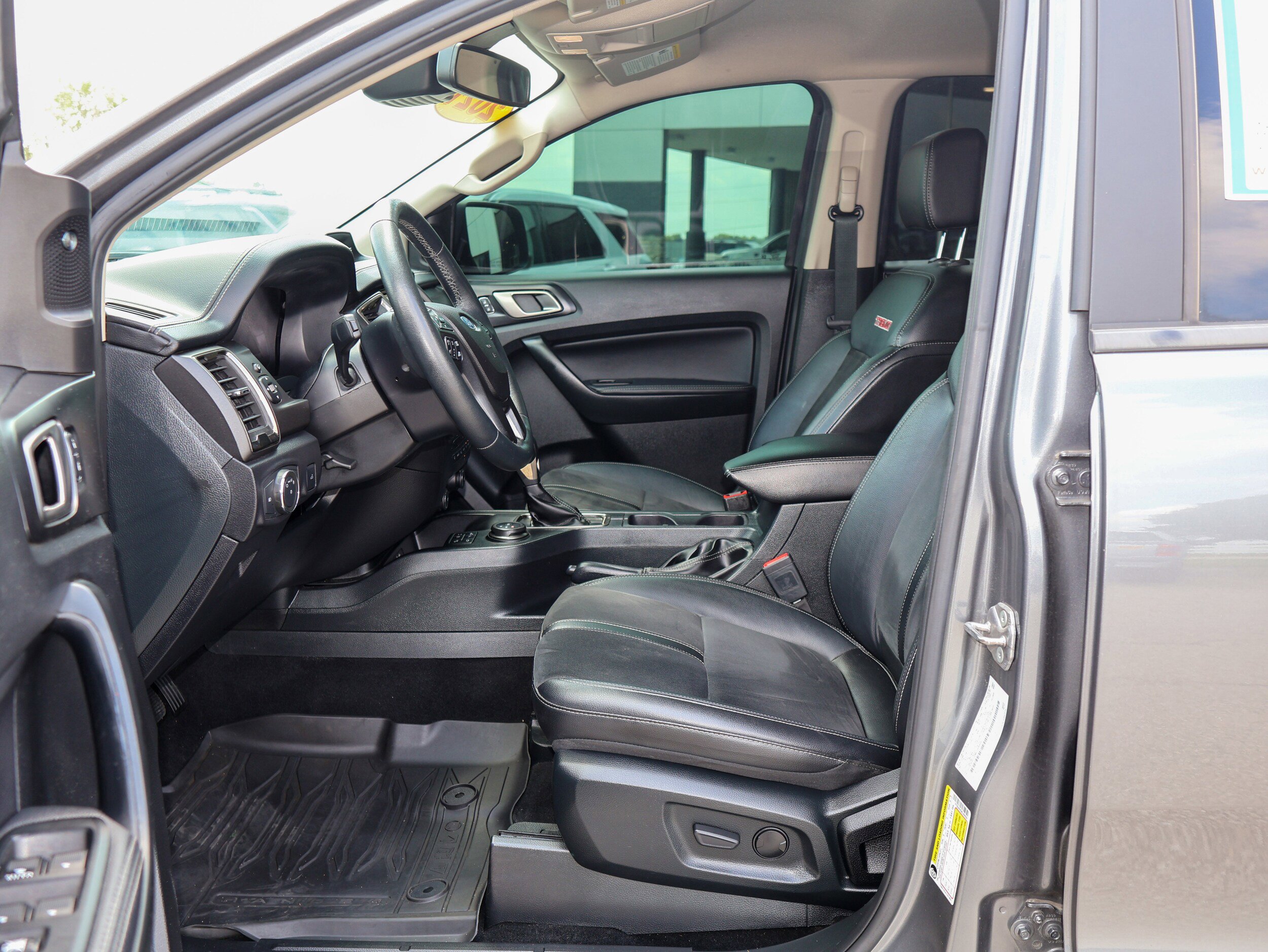 Used 2021 Ford Ranger Lariat w/ Tremor Off-Road Package AWD/4WD image 12