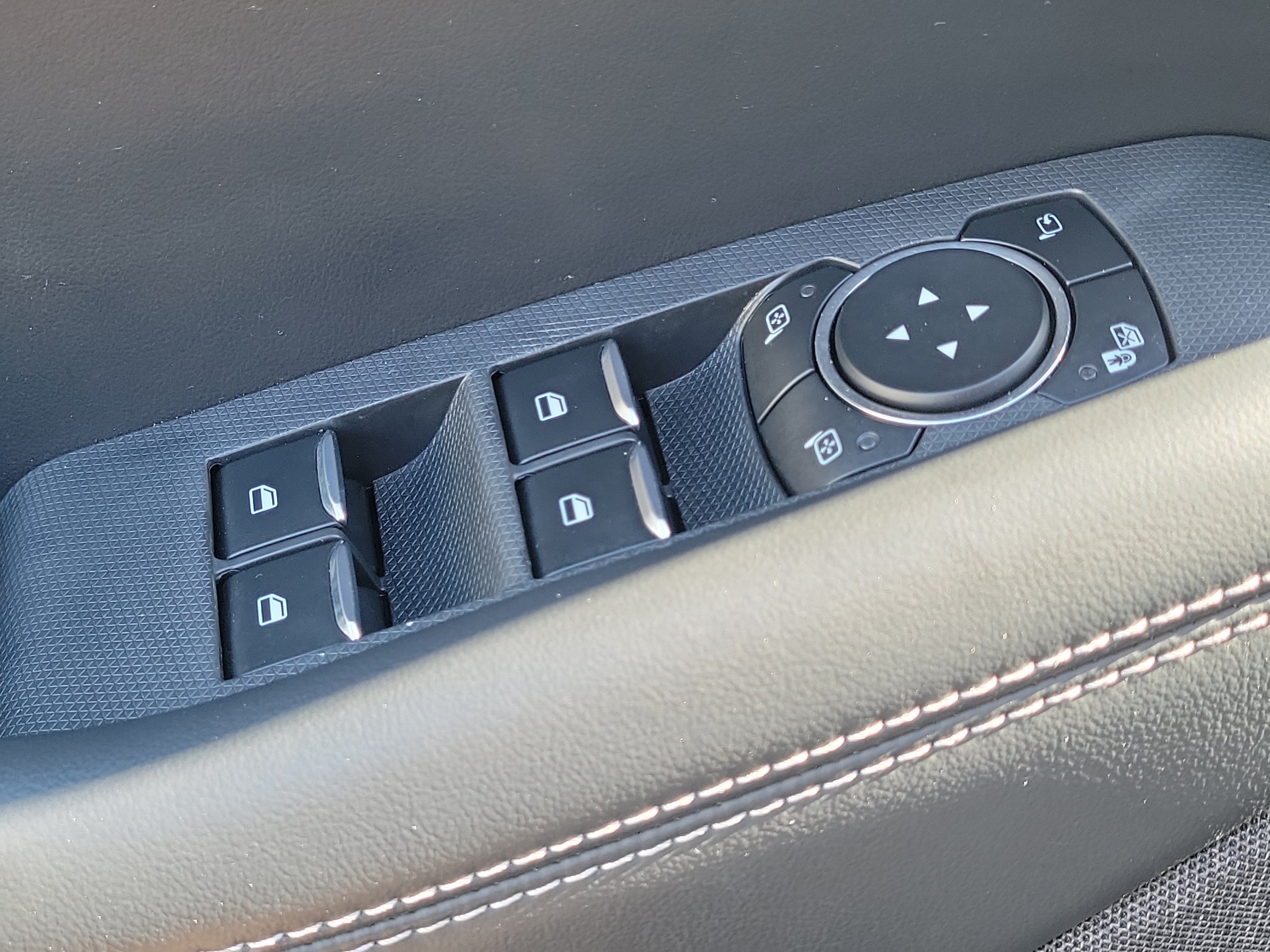Used 2024 Ford Mustang Mach-E Premium RWD image 29