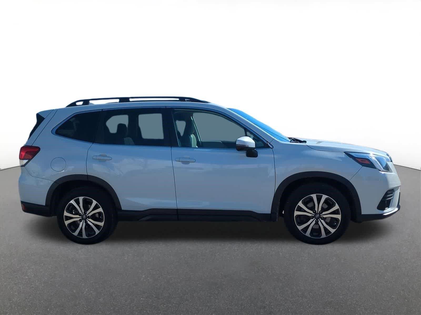 Used 2022 Subaru Forester Limited image 7