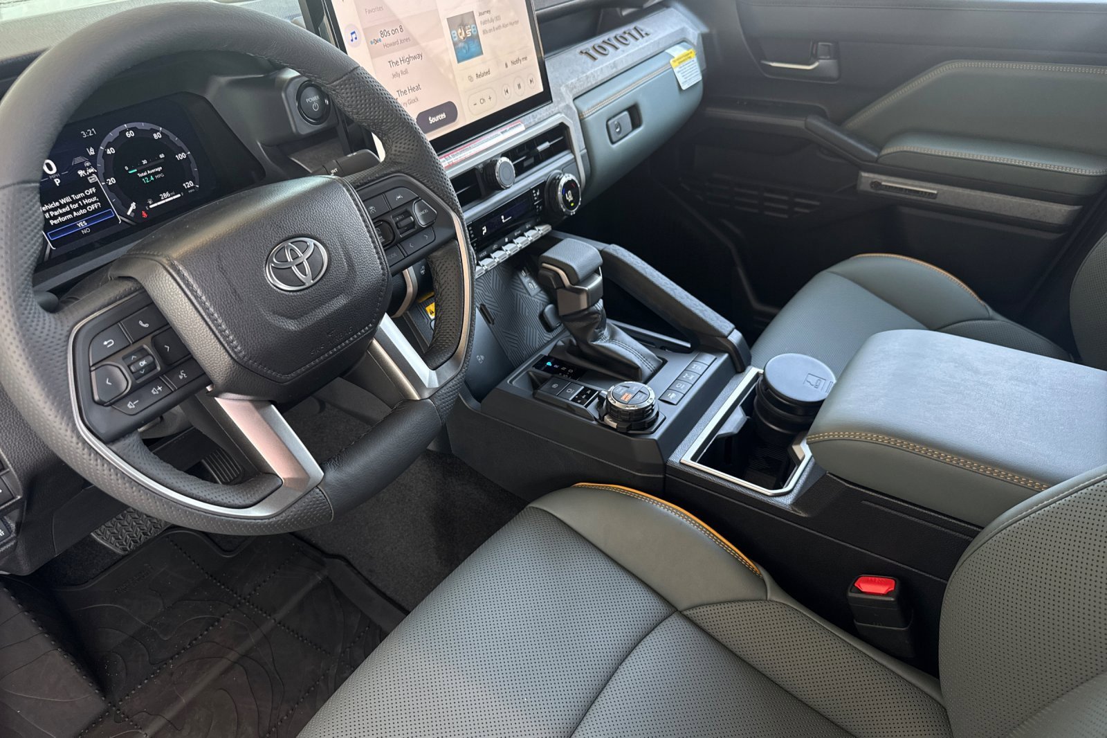 Certified 2025 Toyota Tacoma Trailhunter image 12