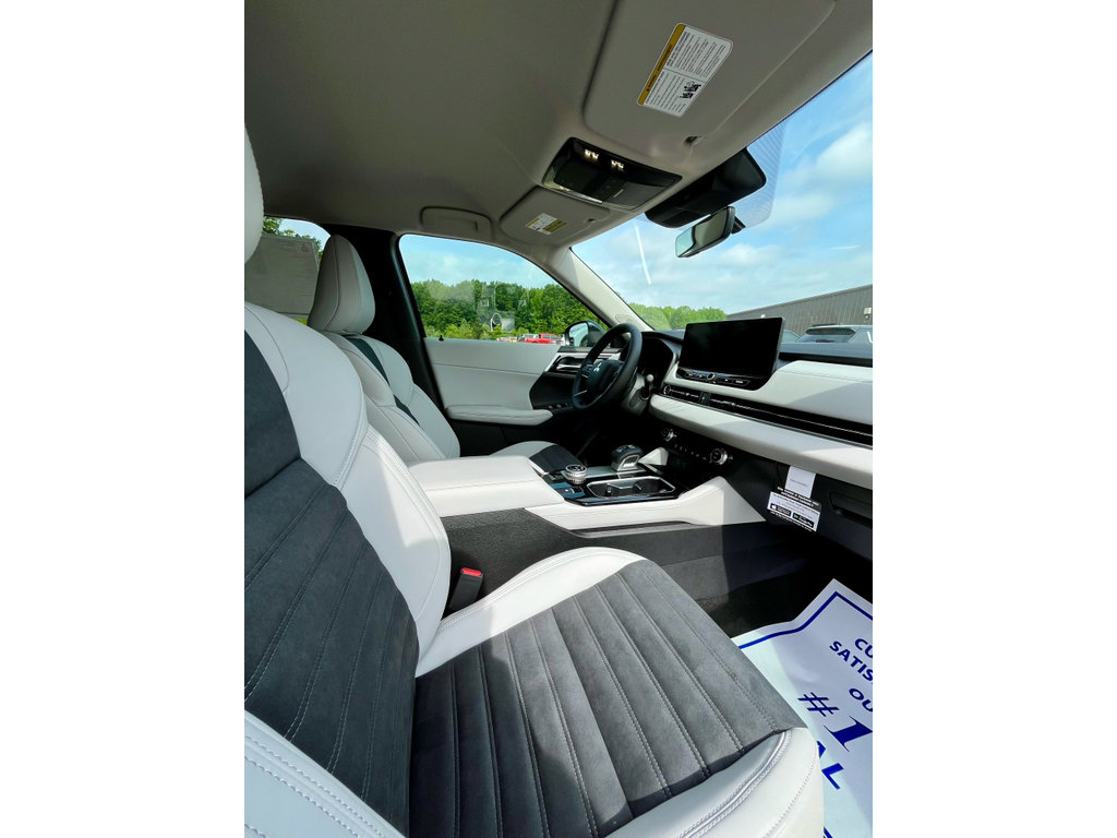 New 2026 Mitsubishi Outlander SE FWD image 10