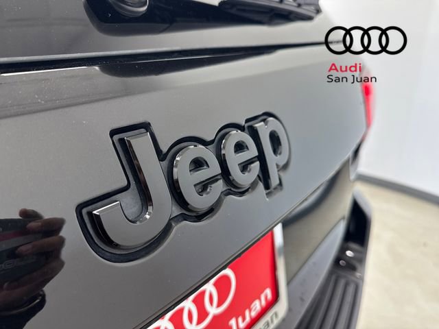 Used 2021 Jeep Grand Cherokee Laredo X image 8