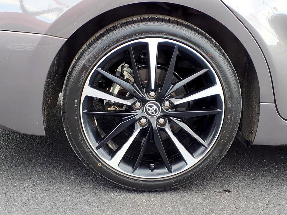 Certified 2020 Toyota Camry XSE FWD image 8