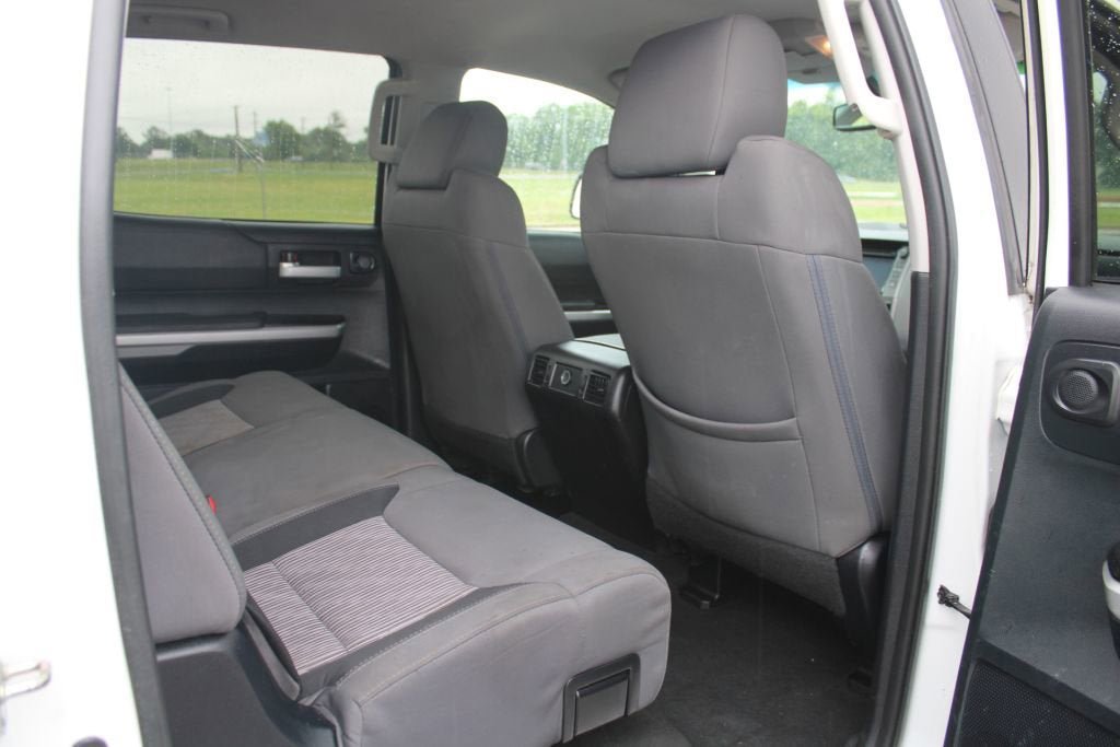 Used 2016 Toyota Tundra SR5 w/ SR5 Upgrade Package RWD image 22