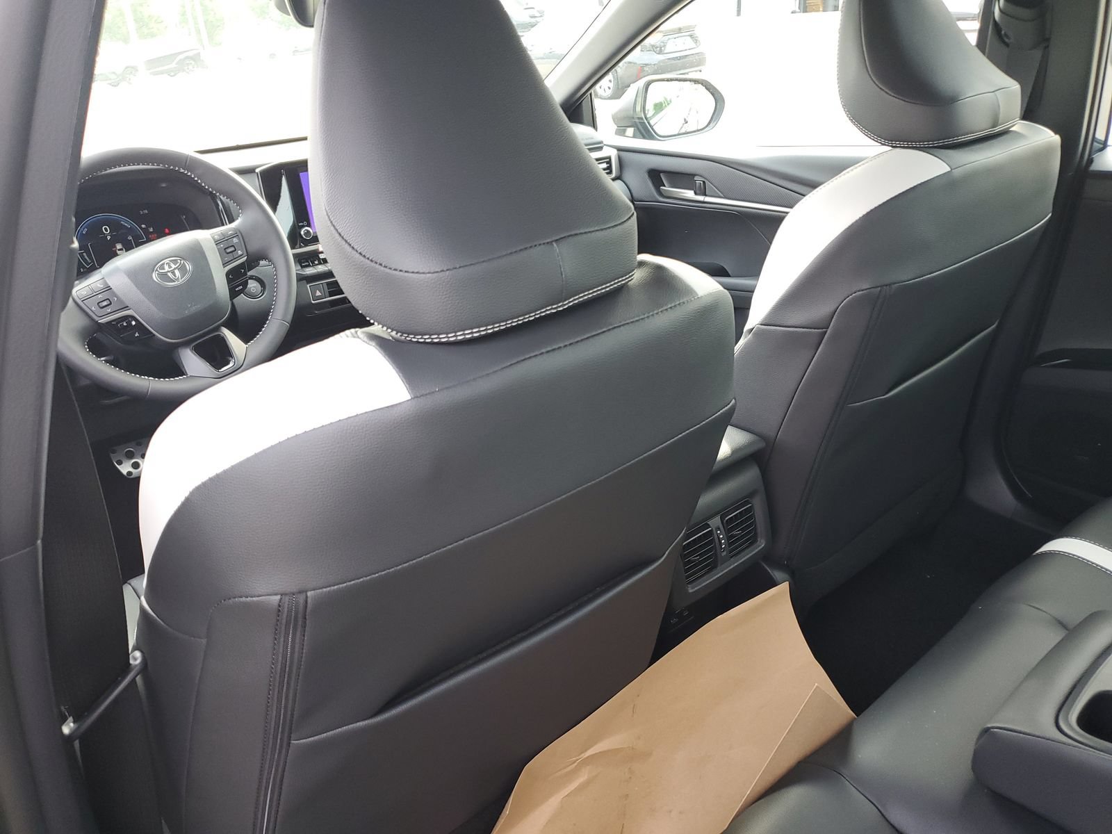 New 2026 Toyota Camry SE w/ Convenience Package FWD image 14