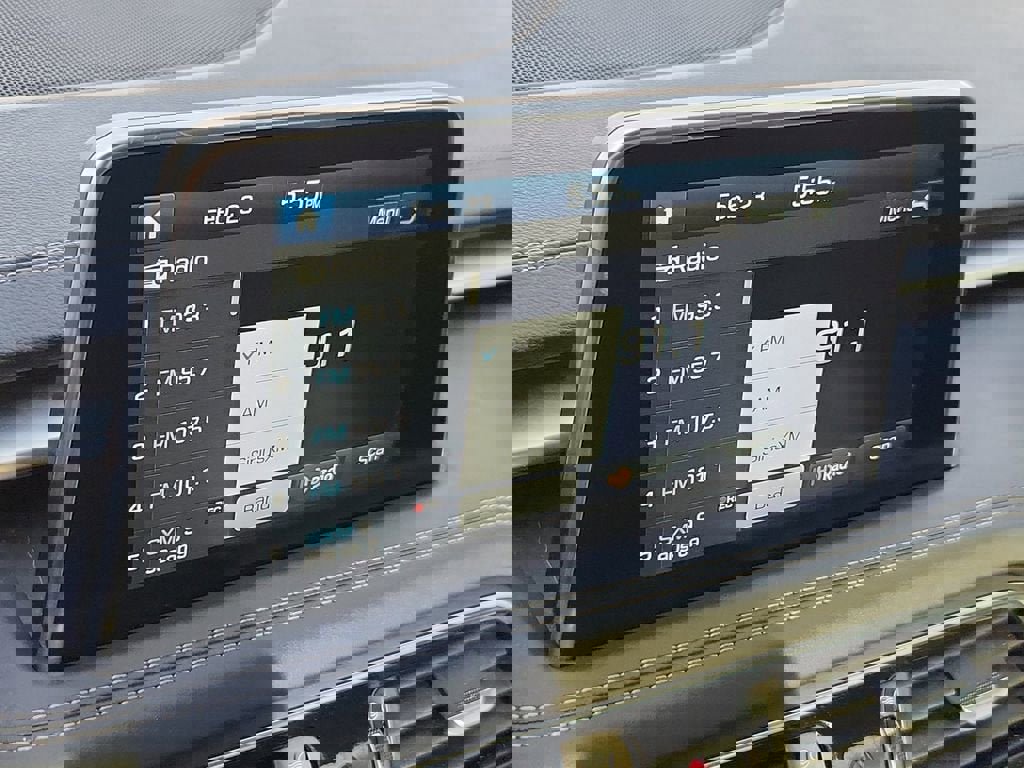 Used 2019 Genesis G70 3.3T Advanced w/ Elite Package image 25