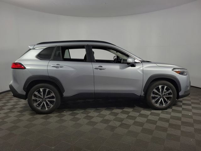 Used 2024 Toyota Corolla Cross XLE FWD image 13