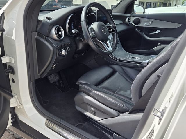 Used 2020 Mercedes-Benz GLC 300 image 12