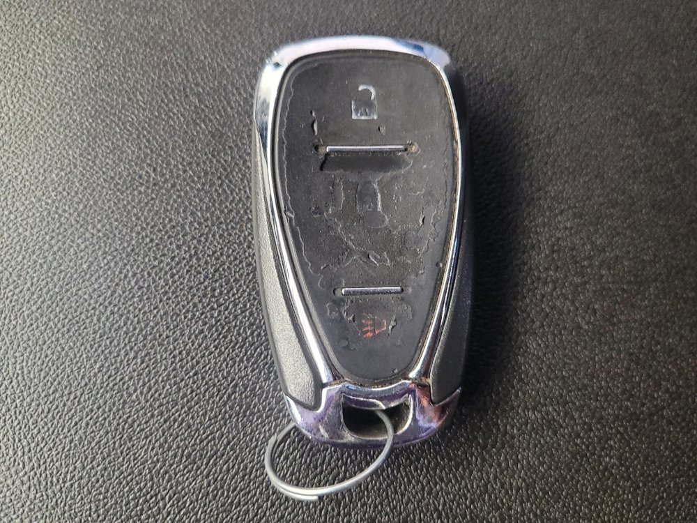 Used 2018 Chevrolet Equinox LS image 32