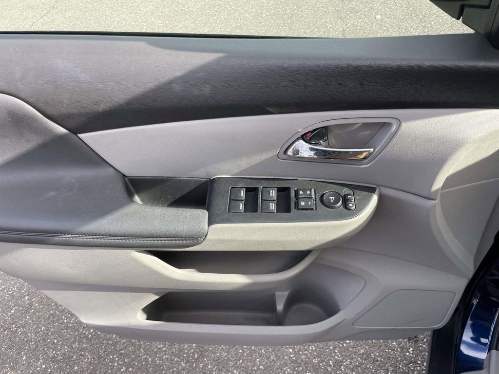 Used 2015 Honda Odyssey EX-L image 16
