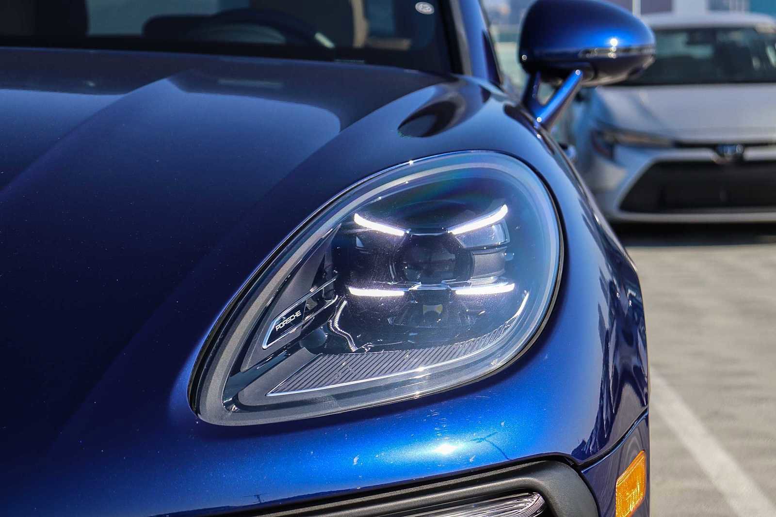 Used 2024 Porsche Macan image 4