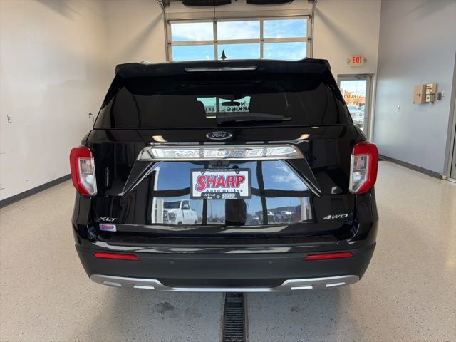 Used 2023 Ford Explorer XLT w/ Equipment Group 202A AWD/4WD image 7