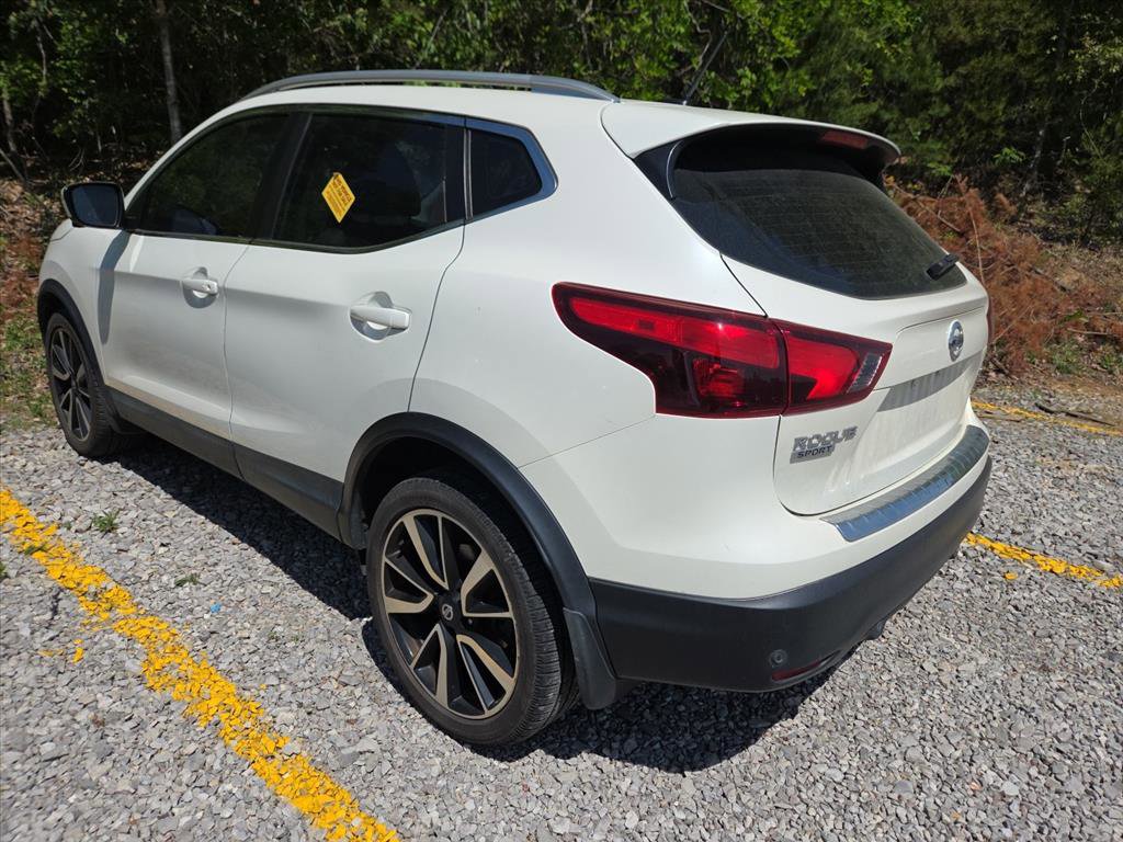 Used 2019 Nissan Rogue Sport SL AWD/4WD image 6