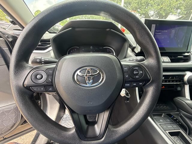 Used 2025 Toyota RAV4 LE FWD image 27