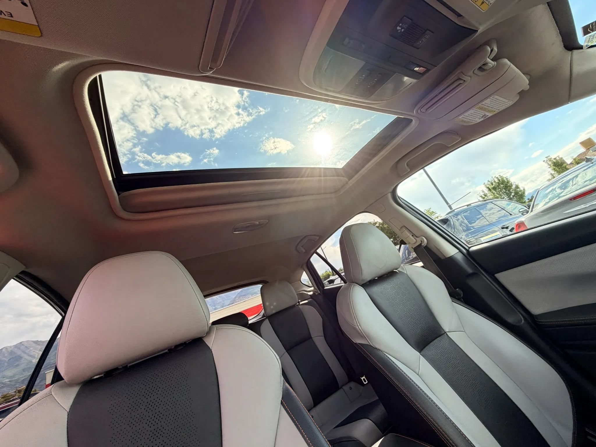 Used 2019 Subaru Crosstrek 2.0i Limited w/ Moonroof Package w/Navigation AWD/4WD image 26