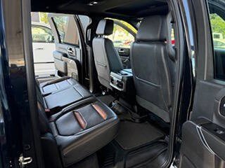Used 2022 GMC Sierra 3500 AT4 w/ AT4 Preferred Package AWD/4WD image 11