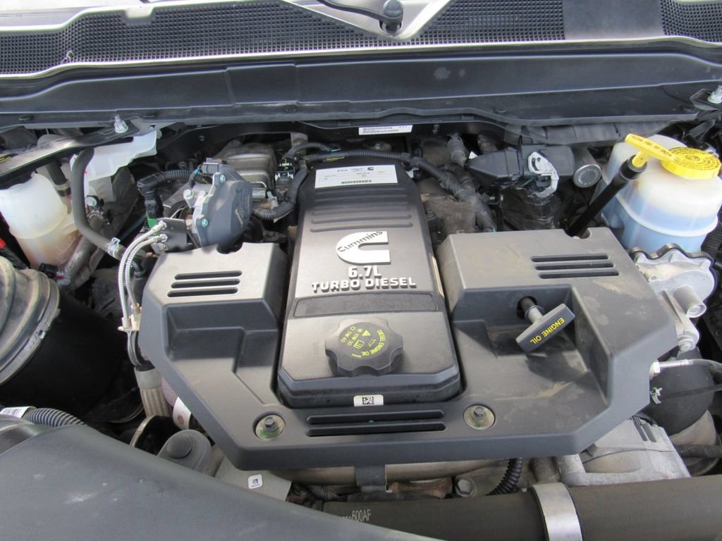 Used 2022 RAM 3500 Laramie AWD/4WD image 12