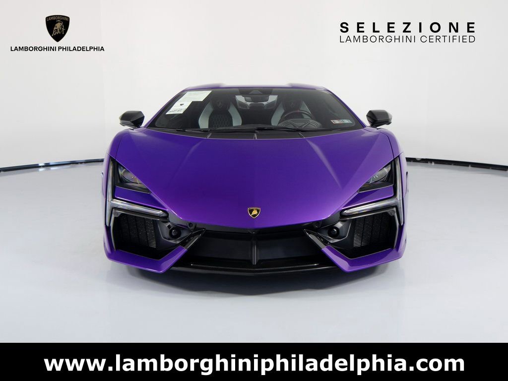 Used 2024 Lamborghini Revuelto image 2