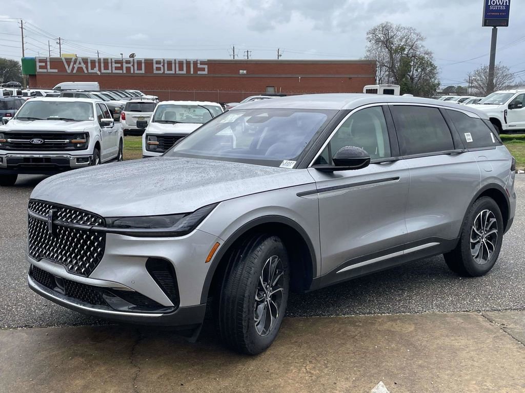 New 2026 Lincoln Nautilus Premier image 7